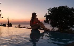 Bataran Garden Cottage